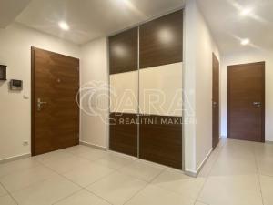 Pronájem bytu 4+kk, Modřice, Masarykova, 124 m2