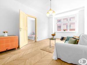 Prodej bytu 3+kk, Praha, V háji, 88 m2