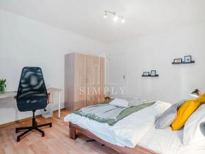Pronájem bytu 4+1, Praha - Černý Most, Doležalova, 90 m2