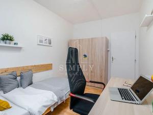 Pronájem bytu 4+1, Praha - Černý Most, Doležalova, 90 m2