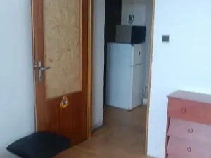 Pronájem pokoje, Praha - Kobylisy, Klapkova, 17 m2