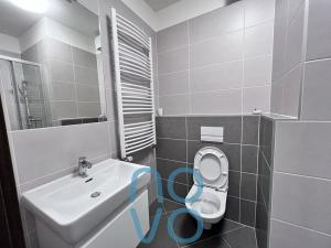 Pronájem bytu 1+kk, Praha - Vysočany, Pod Harfou, 41 m2