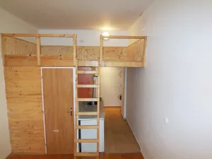 Pronájem bytu 1+kk, Praha - Vysočany, Spojovací, 23 m2