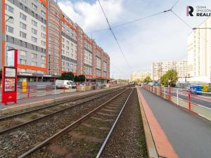 Pronájem garáže, Praha - Řepy, Makovského, 20 m2