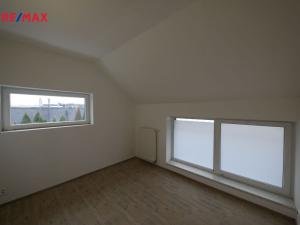 Pronájem bytu 2+kk, Lety, Pražská, 56 m2