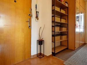 Pronájem bytu 2+kk, Praha - Kobylisy, Jelínkova, 48 m2
