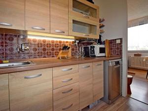 Pronájem bytu 2+kk, Praha - Kobylisy, Jelínkova, 48 m2