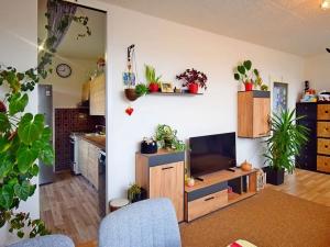 Pronájem bytu 2+kk, Praha - Kobylisy, Jelínkova, 48 m2