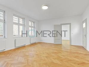 Prodej bytu 3+1, Liberec - Liberec III-Jeřáb, nám. Soukenné, 106 m2