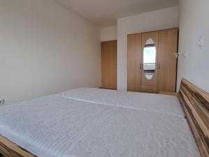 Pronájem bytu 2+kk, Pardubice - Polabiny, Labský Palouk, 62 m2