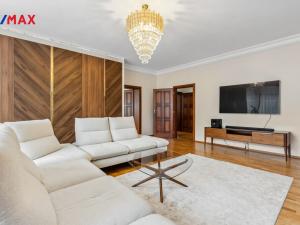 Prodej bytu 4+1, Karlovy Vary, Nebozízek, 130 m2