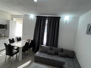 Prodej ubytování, Karlovy Vary, 454 m2