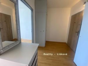 Pronájem bytu 2+kk, Ústí nad Labem, Anežky České, 47 m2