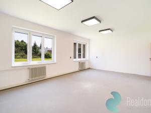Pronájem kanceláře, České Budějovice, Školní, 1260 m2