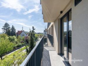 Pronájem bytu 2+kk, Praha - Kyje, Za černým mostem, 42 m2