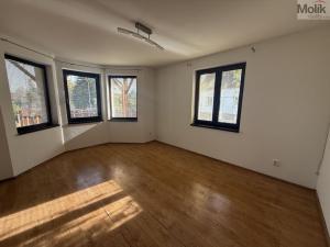 Pronájem rodinného domu, Blažim, 514 m2