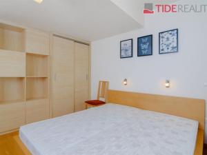 Pronájem bytu 4+kk, Praha - Vinohrady, U Havlíčkových sadů, 130 m2