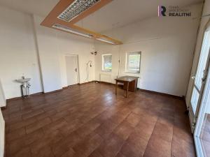 Pronájem obchodního prostoru, Kraslice, 5. května, 27 m2