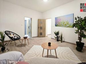 Prodej bytu 2+1, Milovice - Mladá, Zátopkova, 58 m2
