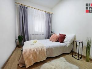 Prodej bytu 2+1, Milovice - Mladá, Zátopkova, 58 m2