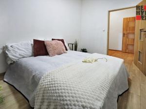 Prodej bytu 2+1, Milovice - Mladá, Zátopkova, 58 m2