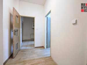 Prodej bytu 2+1, Milovice - Mladá, Zátopkova, 58 m2