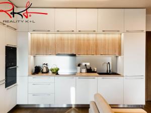 Pronájem bytu 2+kk, Praha - Holešovice, Sanderova, 72 m2