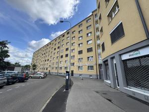 Pronájem bytu 2+kk, Praha - Libeň, náměstí Na Balabence, 50 m2