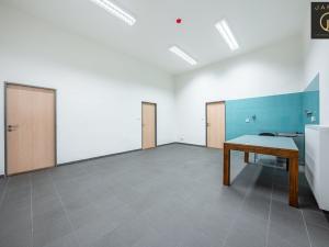 Pronájem kanceláře, Kladno, Huťská, 449 m2