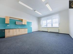 Pronájem kanceláře, Kladno, Huťská, 449 m2