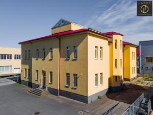 Pronájem kanceláře, Kladno, Huťská, 449 m2