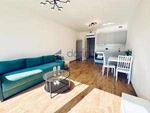 Pronájem bytu 1+kk, Praha, Tetauerova, 33 m2