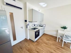 Pronájem bytu 1+kk, Praha, Tetauerova, 33 m2