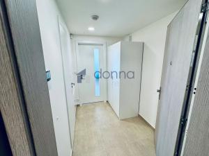 Pronájem bytu 1+kk, Praha, Tetauerova, 33 m2