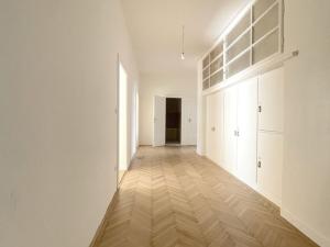 Pronájem bytu 3+1, Olomouc, tř. Spojenců, 130 m2