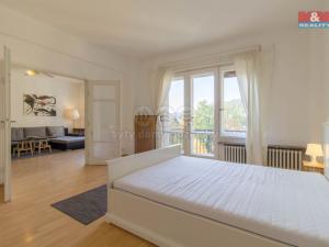 Pronájem bytu 3+1, Praha - Nové Město, Masarykovo nábřeží, 110 m2