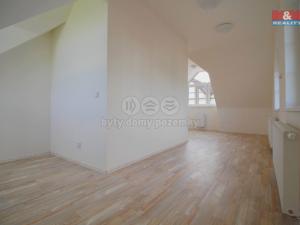 Pronájem bytu 1+kk, Hradec Králové - Kukleny, Honkova, 36 m2