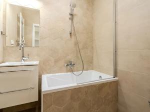 Prodej bytu 1+kk, Praha, Jeremenkova, 28 m2