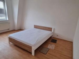 Pronájem bytu 3+kk, Aš, Hlavní, 73 m2