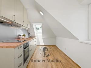 Pronájem bytu 2+kk, Mníšek pod Brdy, 5. května, 53 m2