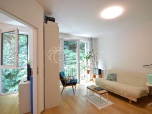 Pronájem bytu 2+kk, Praha - Michle, Pod Stárkou, 45 m2