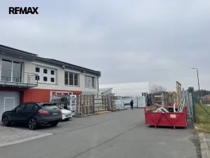 Prodej výrobních prostor, Zlín, 729 m2