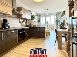 Pronájem bytu 3+kk, České Budějovice, Dobrovodská, 67 m2