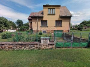 Prodej rodinného domu, Sepekov - Líšnice, 2436 m2