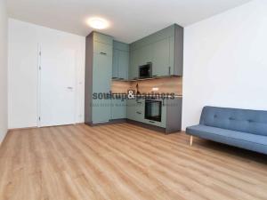 Pronájem bytu 1+kk, Praha, Čakovická, 34 m2