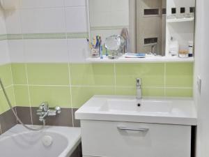 Prodej bytu 3+1, Klášterec nad Ohří, Okružní, 77 m2