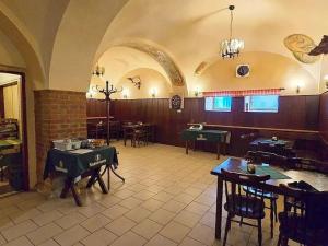 Prodej restaurace, Příbram, Jiráskovy sady, 762 m2