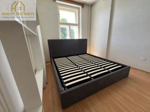 Pronájem bytu 2+kk, Hradec Králové, Smetanovo nábřeží, 60 m2