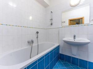 Pronájem bytu 2+kk, Praha - Vokovice, Tibetská, 89 m2