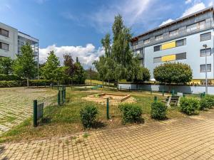 Pronájem bytu 2+kk, Praha - Vokovice, Tibetská, 89 m2